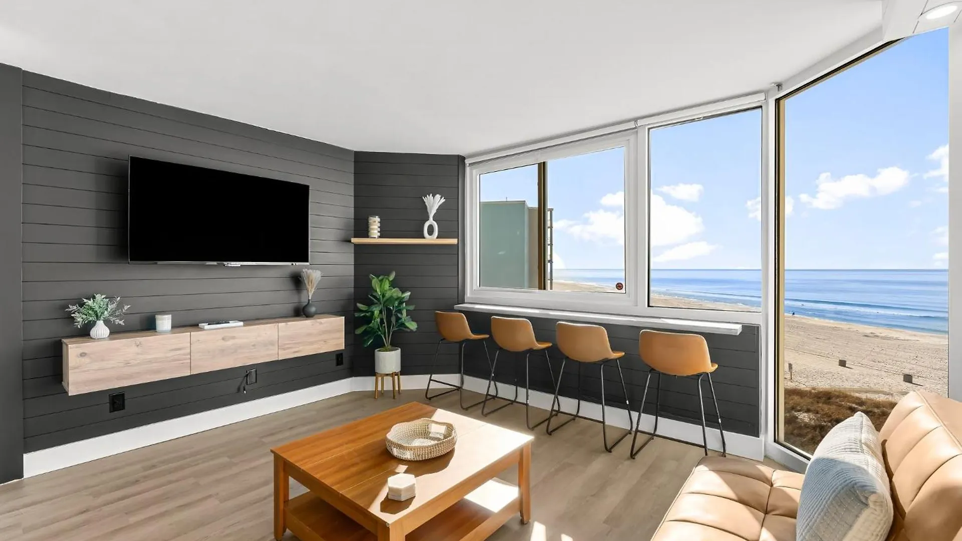 Fantastic Fully Renovated Beach Front Condo - Incredible View - Top Of The Gulf 523 Panama City Beach